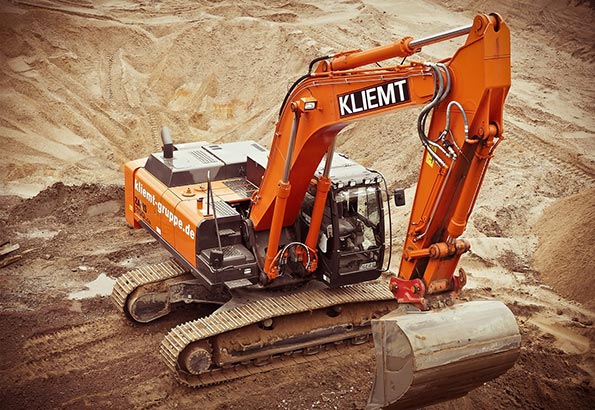 挖机保养步骤详解:每日、每周、每月的维护